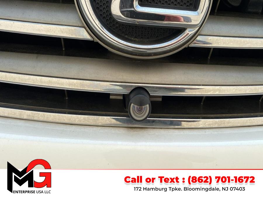 2010 Lexus LX 570 photo