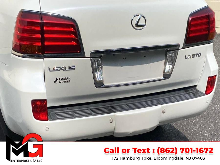 2010 Lexus LX 570 photo