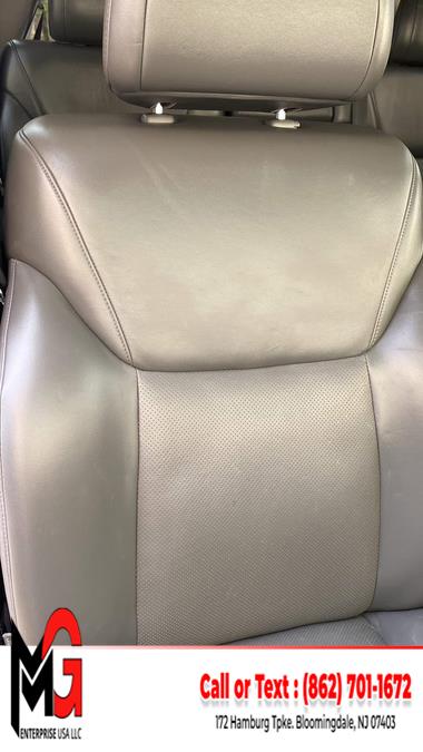2010 Lexus LX 570 photo