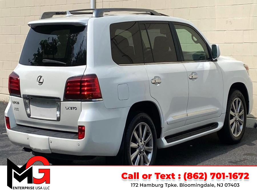 2010 Lexus LX 570 photo