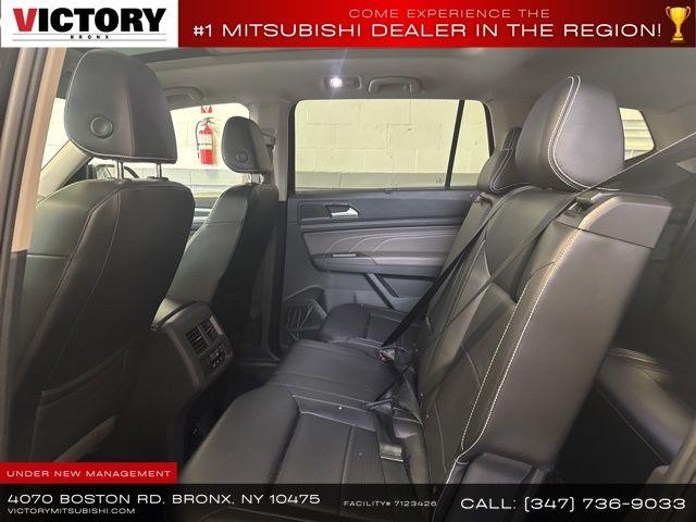 2022 Volkswagen Atlas 3.6L V6 SE w/Technology photo