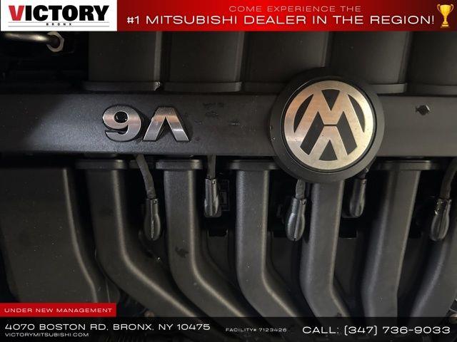 2022 Volkswagen Atlas 3.6L V6 SE w/Technology photo