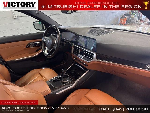 2021 BMW 3-Series 330i xDrive photo