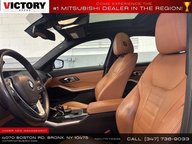 2021 BMW 3-Series 330i xDrive photo