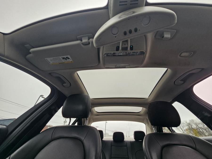 2017 Mercedes-Benz C 300 LOW MILES!! photo