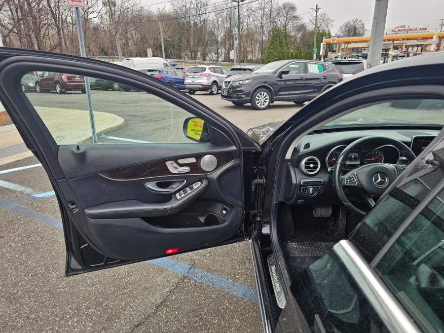 2017 Mercedes-Benz C 300 LOW MILES!! photo