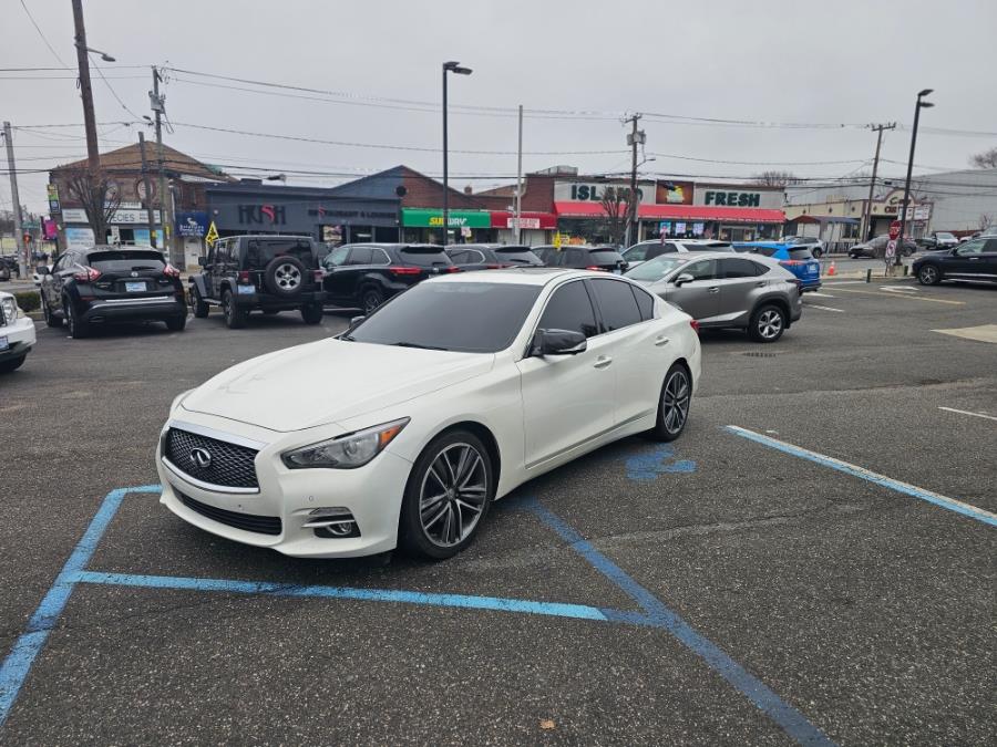 2017 Infiniti Q50 3.0t Premium AWD  LOW MILES!! photo