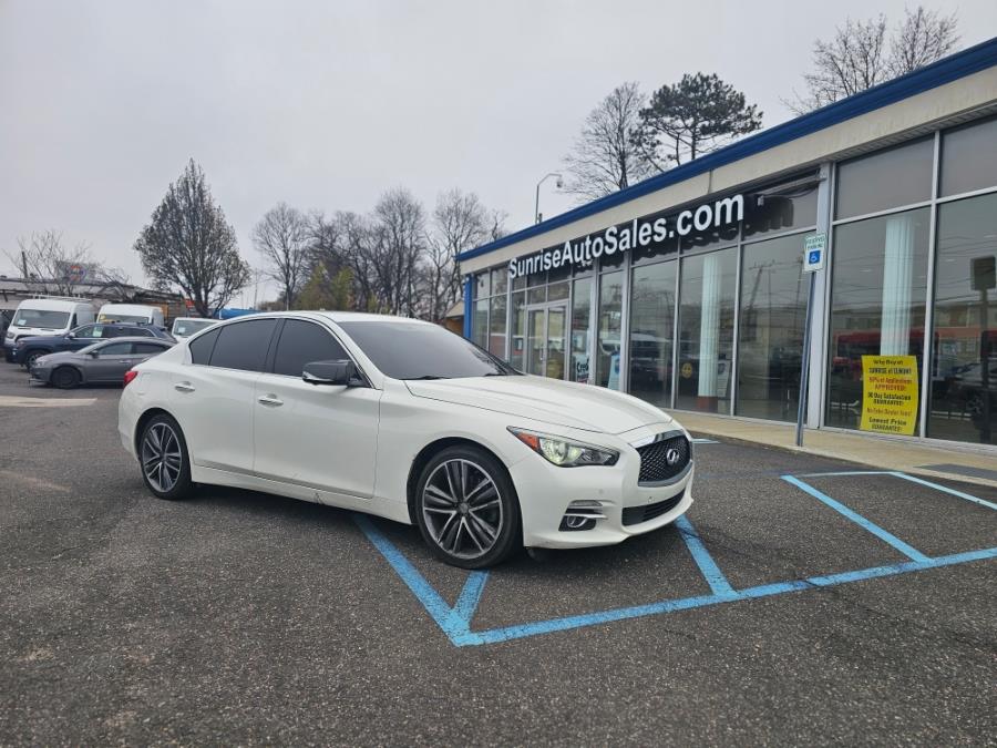 2017 Infiniti Q50 3.0t Premium AWD  LOW MILES!! photo