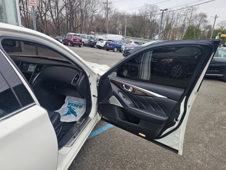 2017 Infiniti Q50 3.0t Premium AWD  LOW MILES!! photo