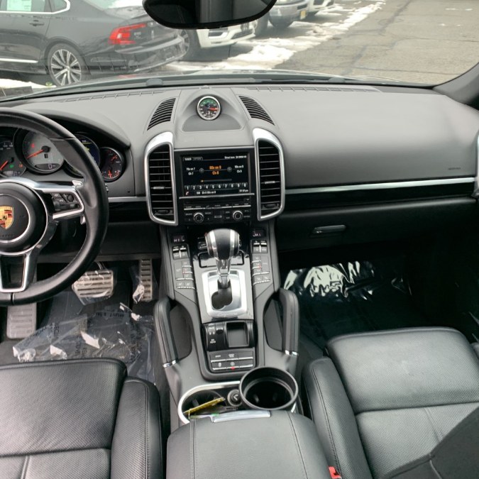 2016 Porsche Cayenne AWD 4dr S photo
