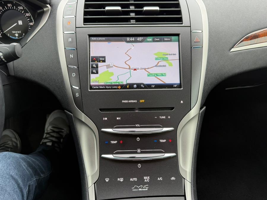 2015 Lincoln MKZ 4dr Sdn AWD photo