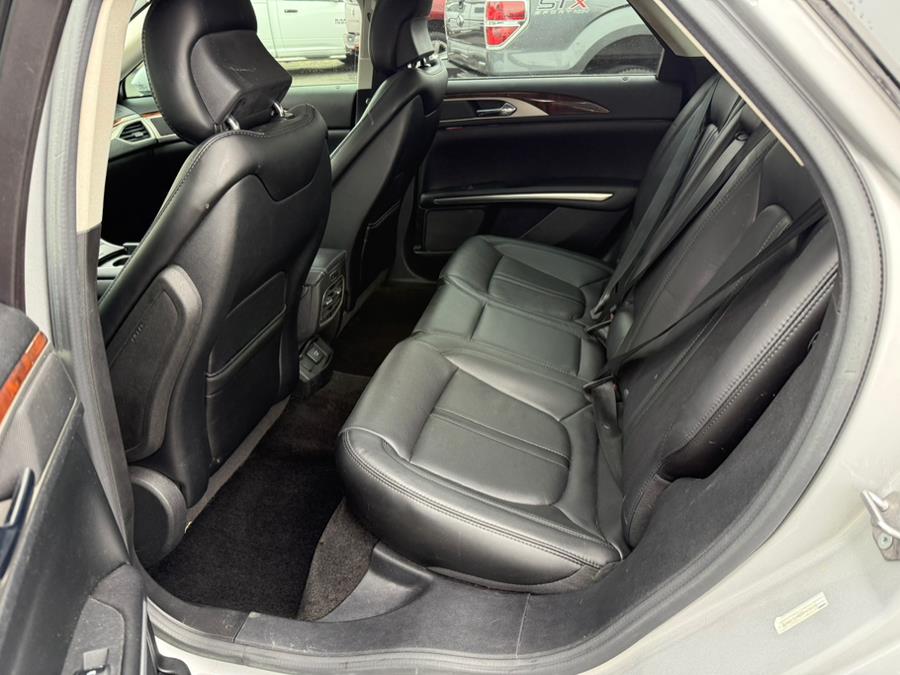 2015 Lincoln MKZ 4dr Sdn AWD photo