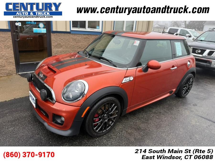 2013 MINI Cooper John Cooper Works photo