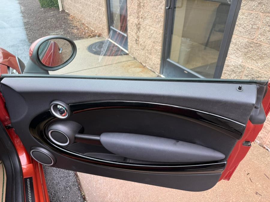 2013 MINI Cooper John Cooper Works photo