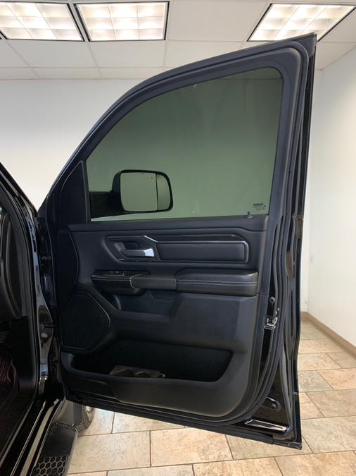2019 RAM 1500 Sport 4x4 Crew Cab 5''7