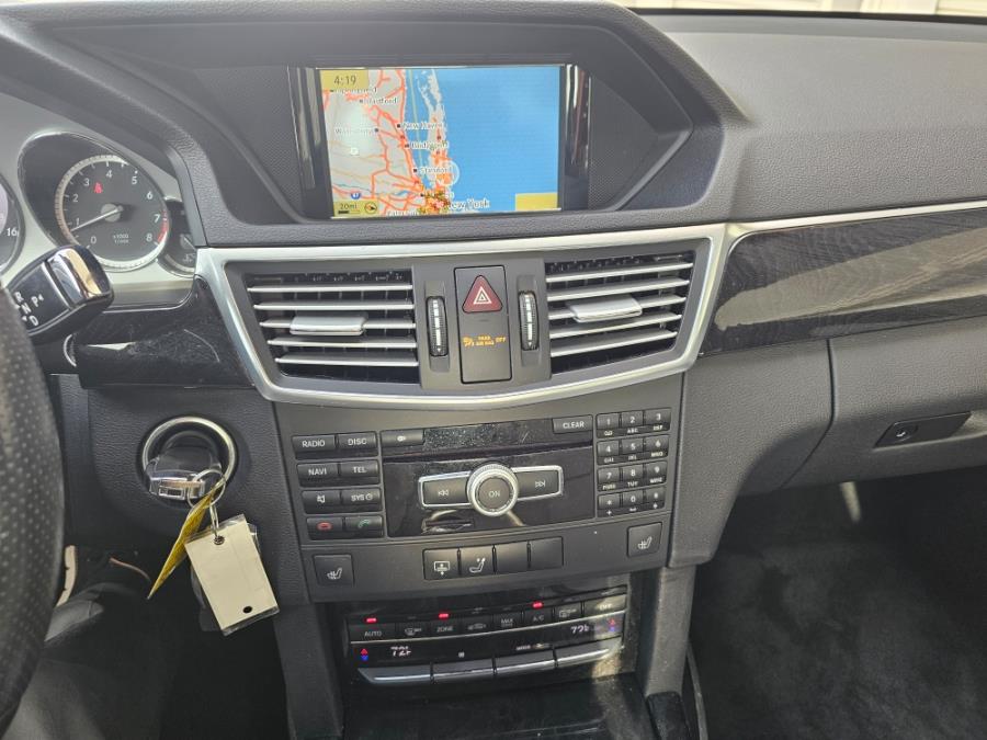 2012 Mercedes-Benz E-Class E350 4MATIC Luxury photo