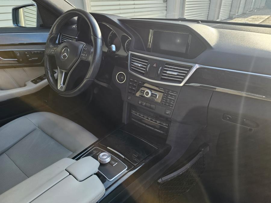 2012 Mercedes-Benz E-Class E350 4MATIC Luxury photo
