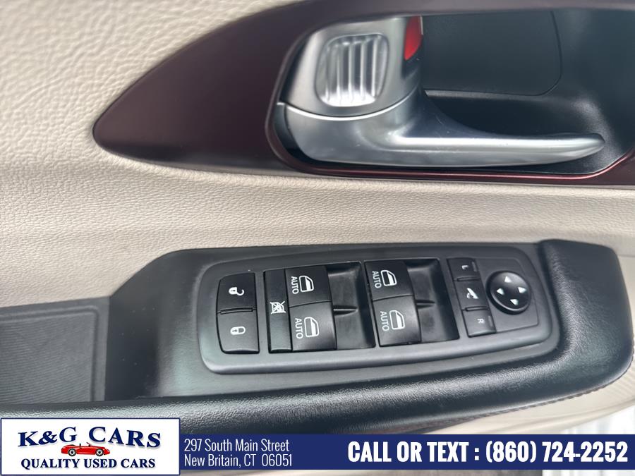 2020 Chrysler Pacifica Limited FWD photo