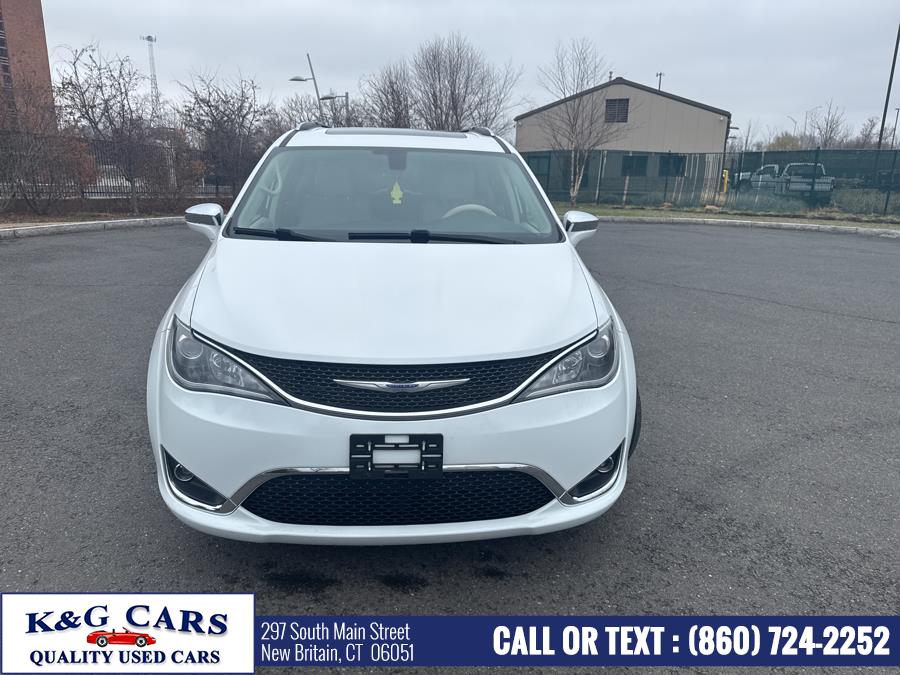 2020 Chrysler Pacifica Limited FWD photo