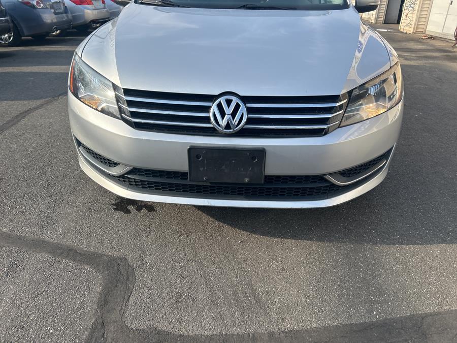 2013 Volkswagen Passat SE PZEV photo