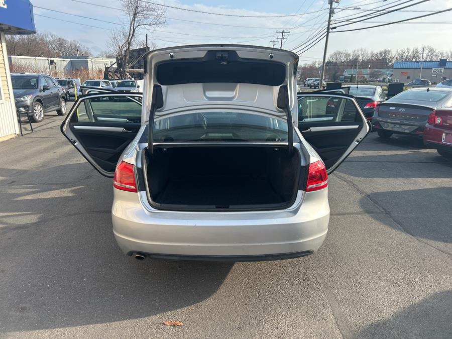 2013 Volkswagen Passat SE PZEV photo