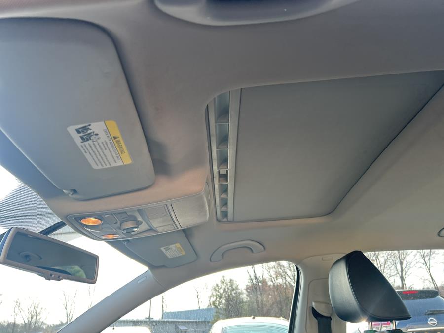 2013 Volkswagen Passat SE PZEV photo