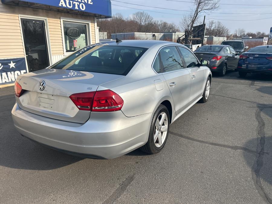 2013 Volkswagen Passat SE PZEV photo