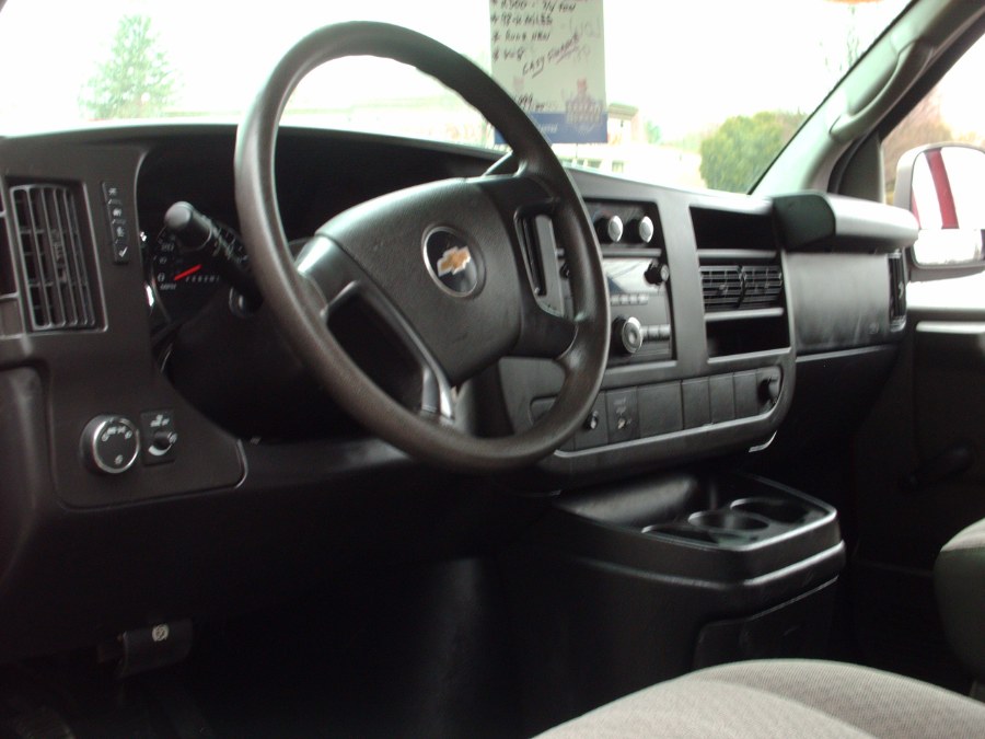 2013 Chevrolet Express 2500 2500 photo