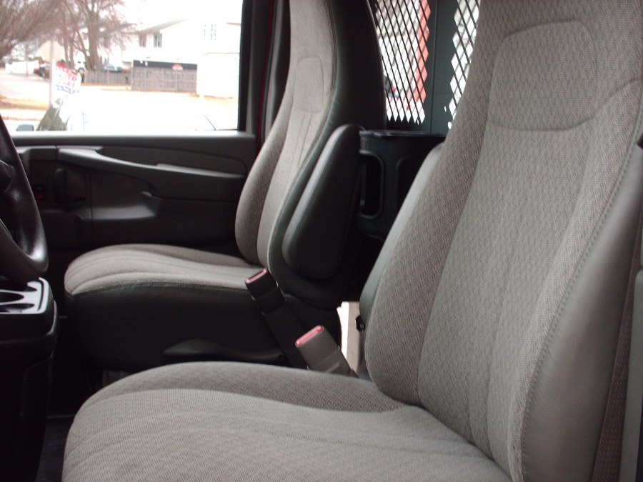2013 Chevrolet Express 2500 2500 photo