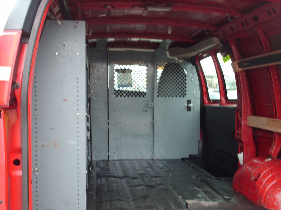 2013 Chevrolet Express 2500 2500 photo