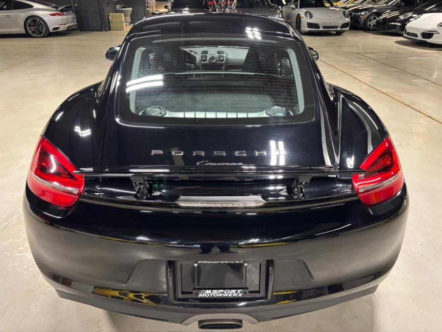 2016 Porsche Cayman 2dr Cpe photo