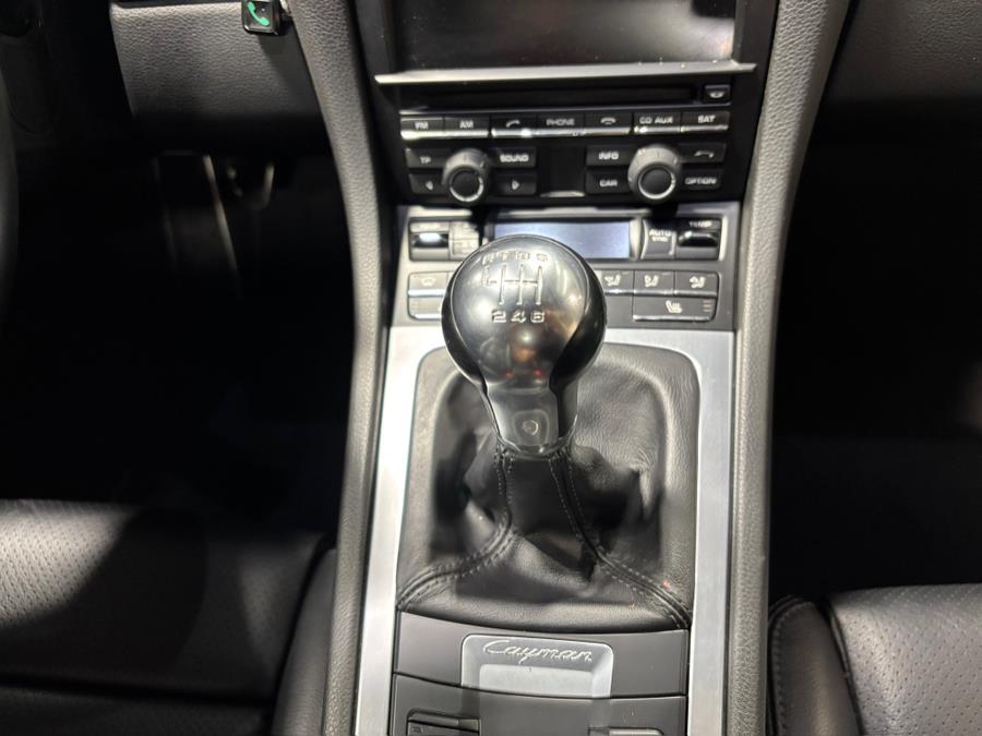 2016 Porsche Cayman 2dr Cpe photo