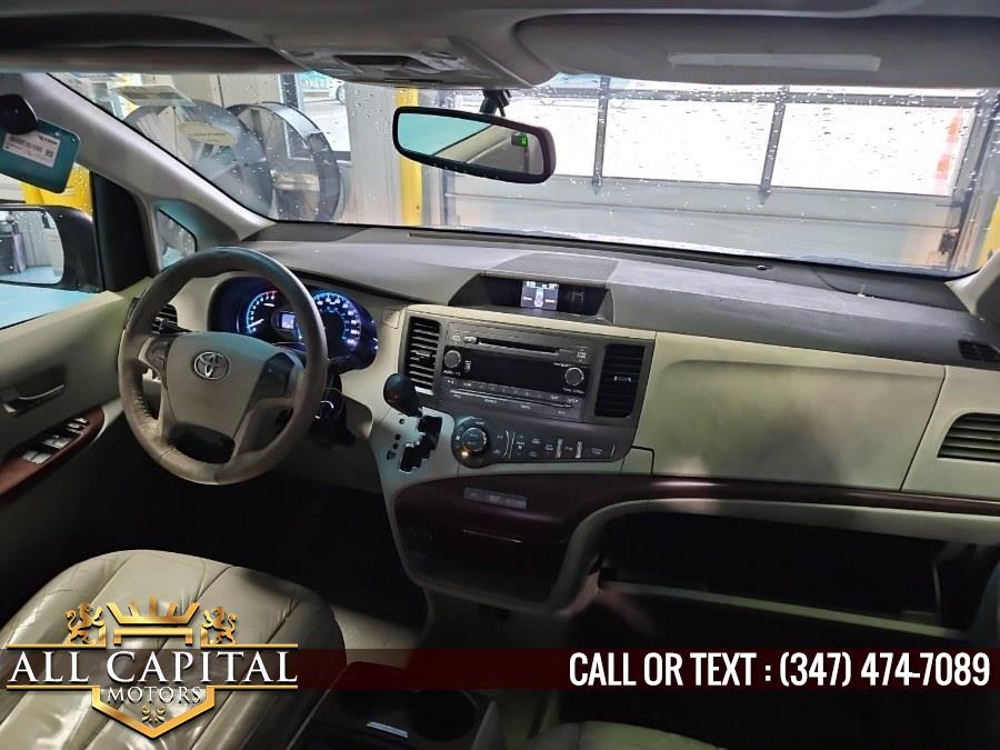 2011 Toyota Sienna XLE 8-Passenger photo