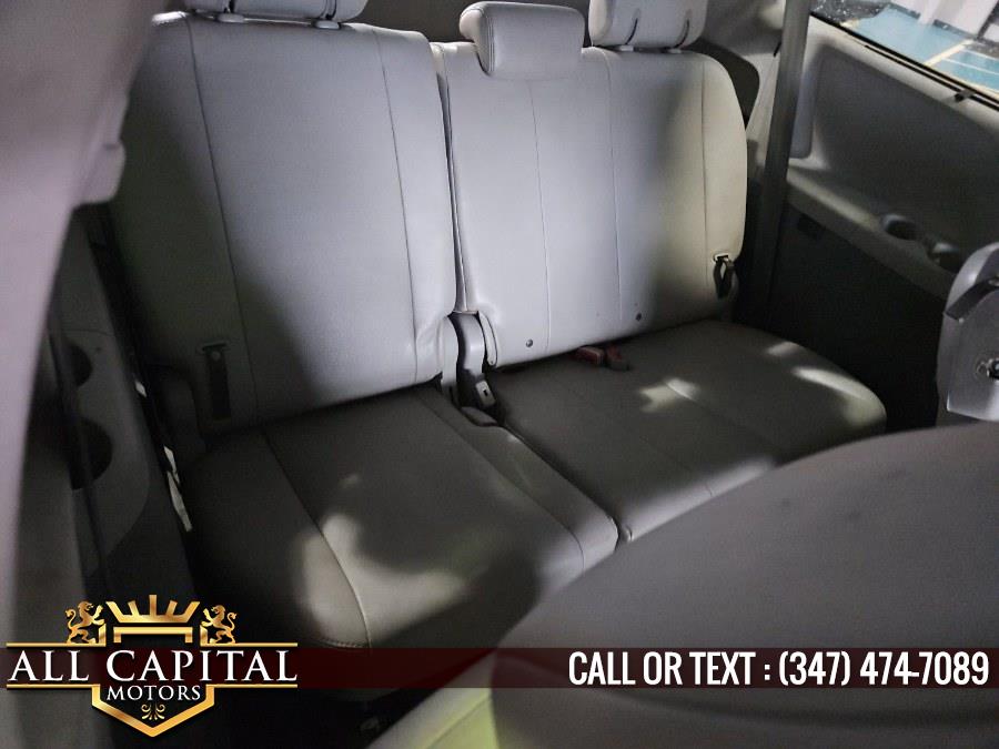 2011 Toyota Sienna XLE 8-Passenger photo