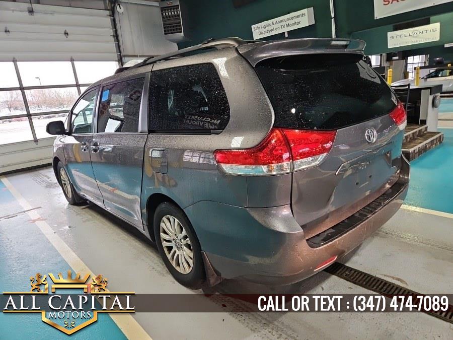 2011 Toyota Sienna XLE 8-Passenger photo