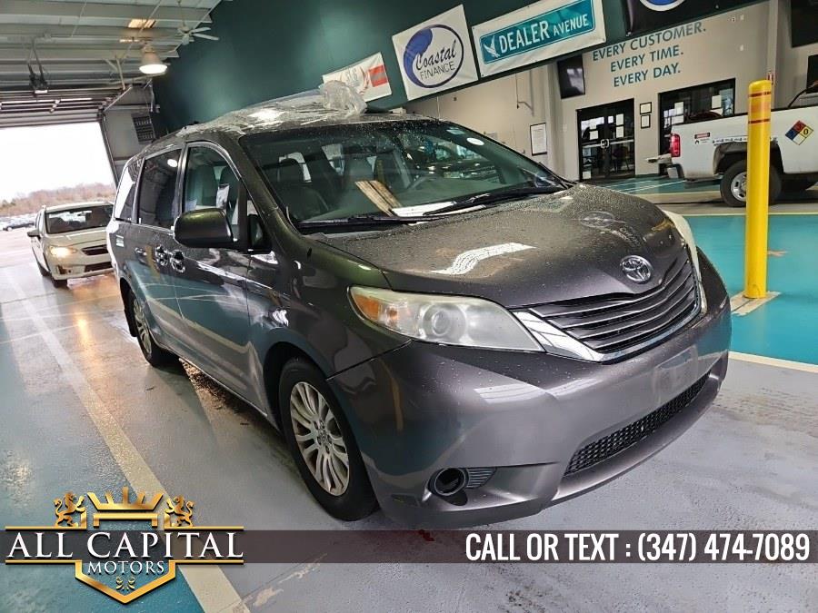 2011 Toyota Sienna XLE 8-Passenger photo