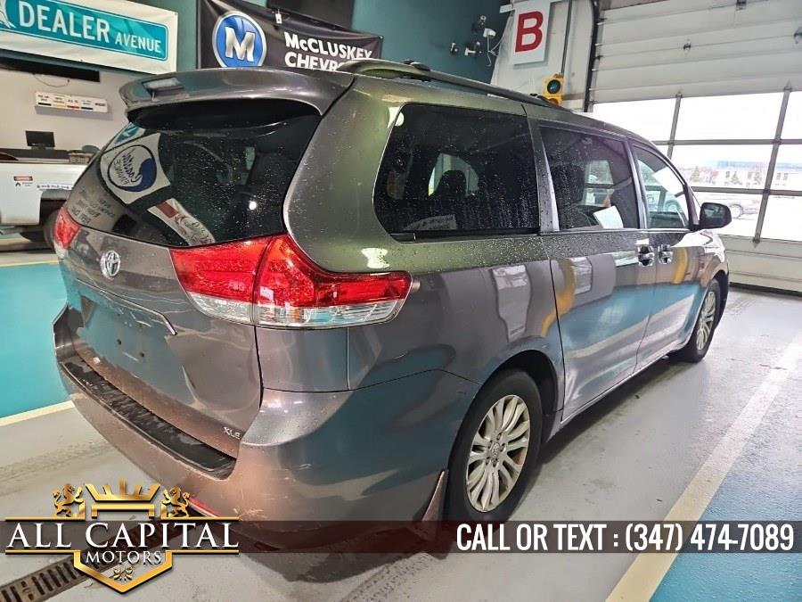 2011 Toyota Sienna XLE 8-Passenger photo