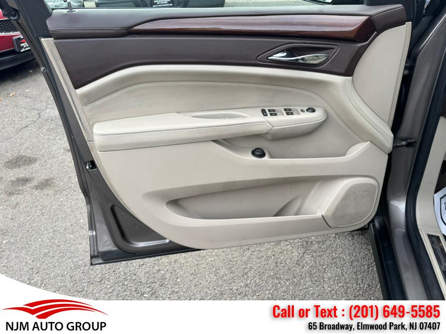 2011 Cadillac SRX Luxury Collection photo