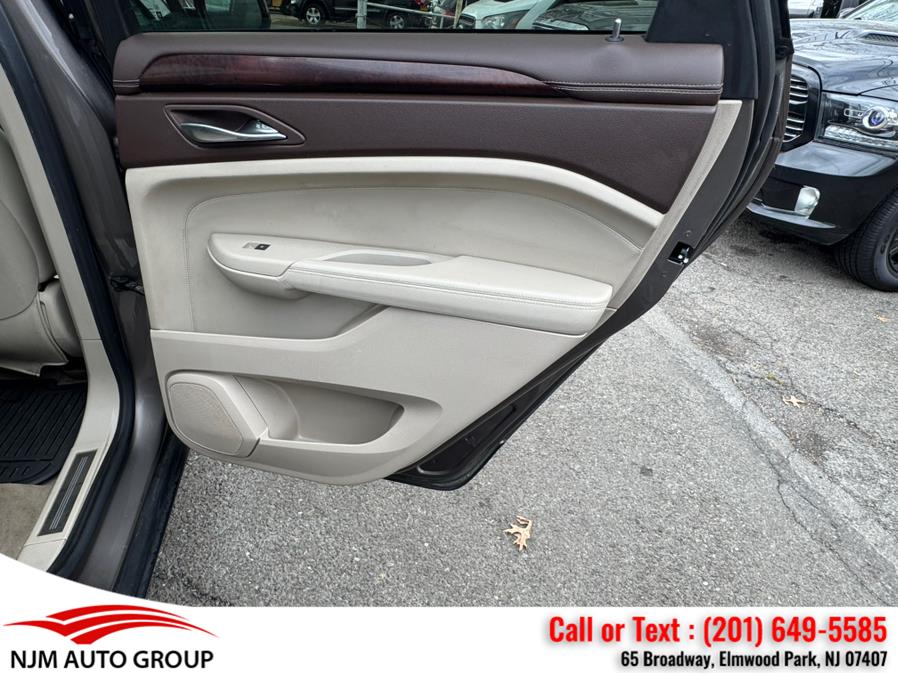 2011 Cadillac SRX Luxury Collection photo