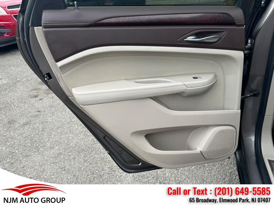 2011 Cadillac SRX Luxury Collection photo
