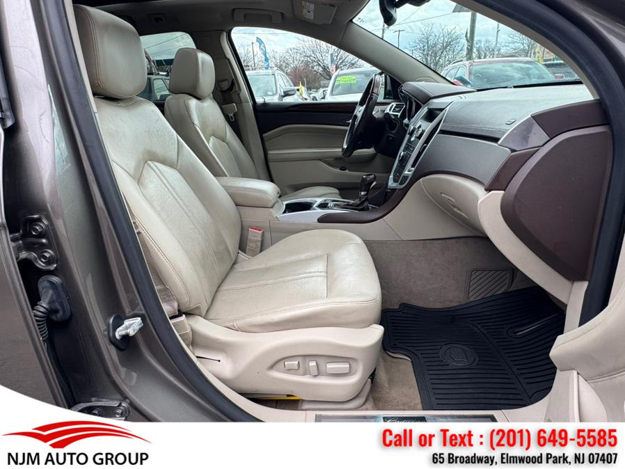 2011 Cadillac SRX Luxury Collection photo