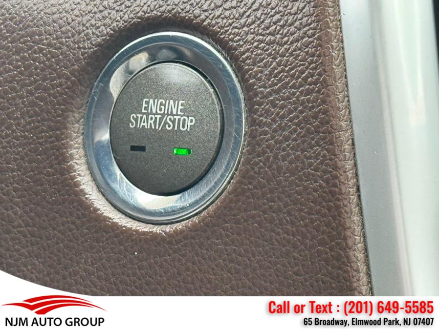 2011 Cadillac SRX Luxury Collection photo