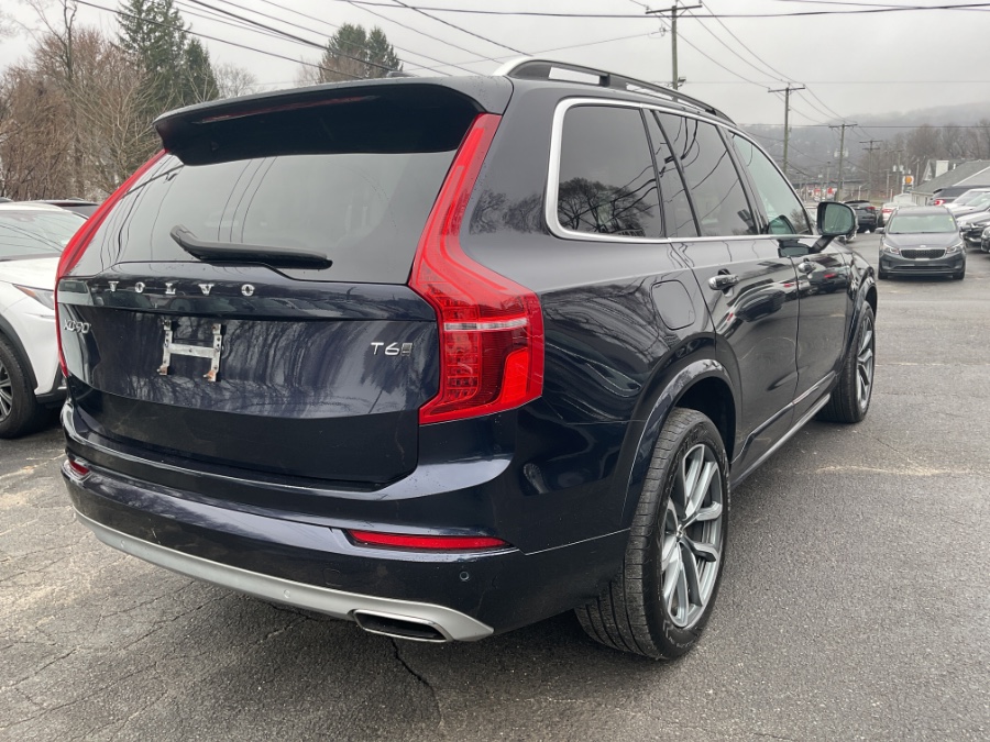 2019 Volvo XC90 T6 AWD Momentum photo