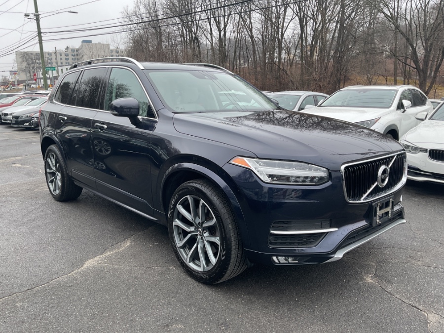 2019 Volvo XC90 T6 AWD Momentum photo