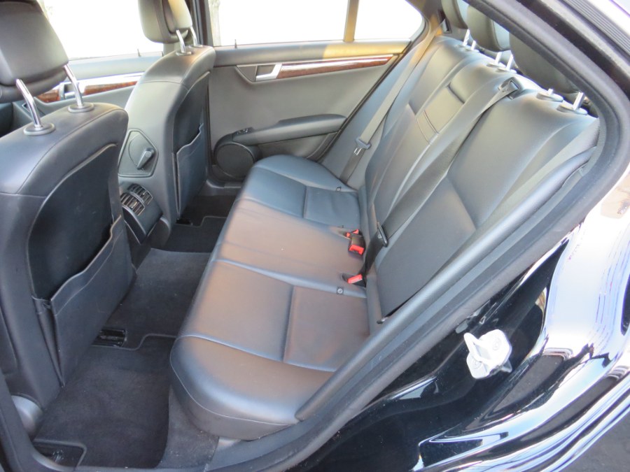 2014 Mercedes-Benz C-Class C300 4MATIC Luxury photo