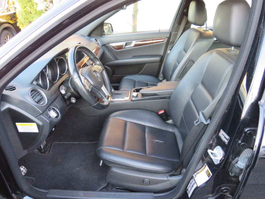 2014 Mercedes-Benz C-Class C300 4MATIC Luxury photo