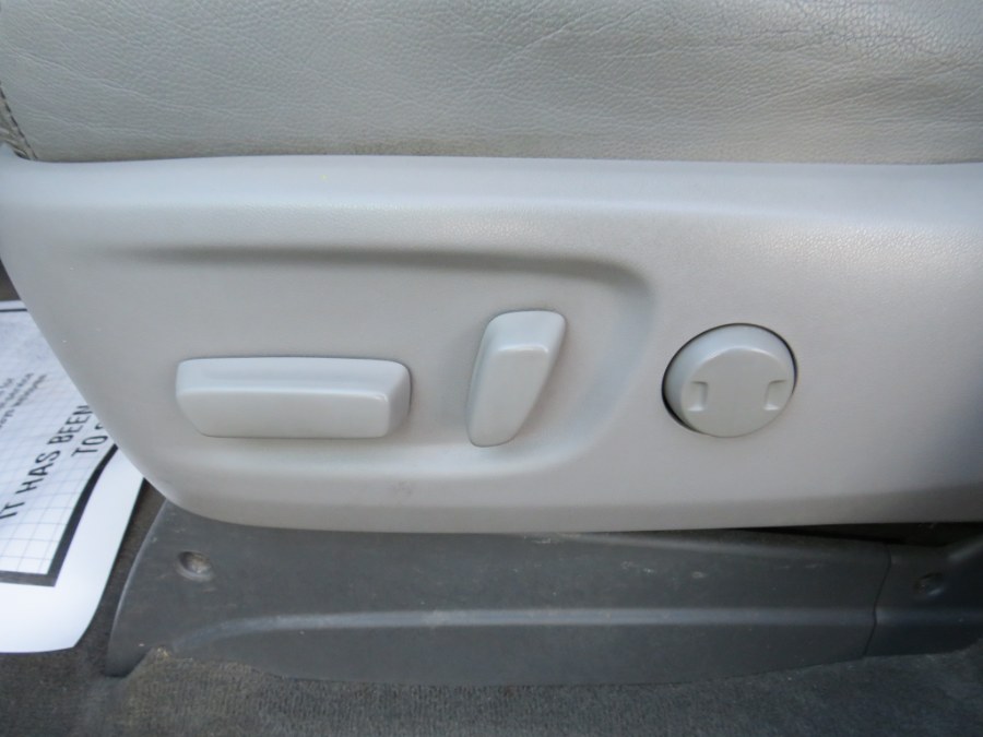 2016 Toyota Sienna XLE Premium 8 Passenger photo