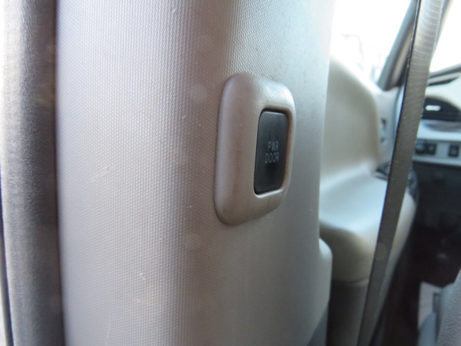 2016 Toyota Sienna XLE Premium 8 Passenger photo