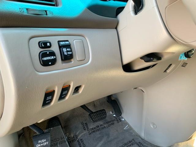 2009 Toyota Sienna XLE photo