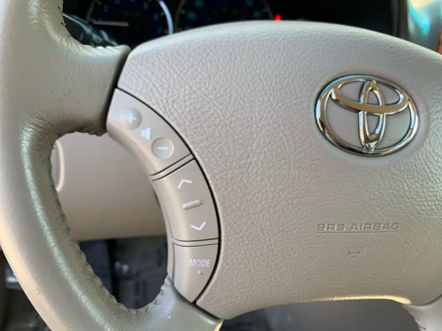 2009 Toyota Sienna XLE photo